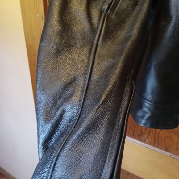 Black leather X element mens jacket.  Size Large - Picture 2 of 3